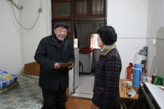南京市住建委領(lǐng)導(dǎo)慰問(wèn)集團(tuán)抗美援朝老戰(zhàn)士